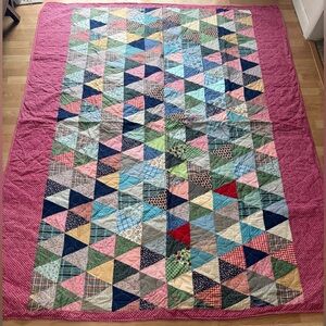 Vintage Patchwork Quilt with Pink Border 90x73
